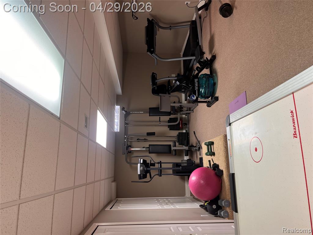 800 Saint Johns Boulevard, Lincoln Park, MI 48146 — Photo 17