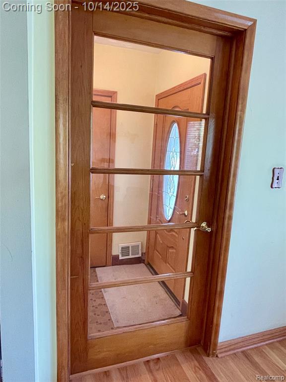 9325 RUTH AVE, Allen Park, MI 48101 — Photo 10