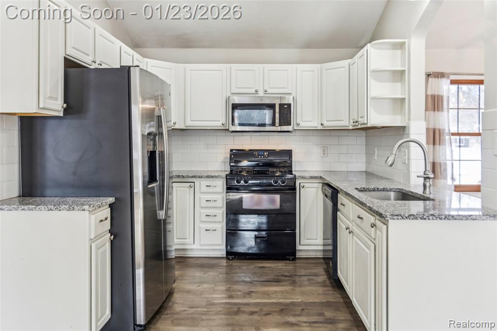 1991 Karen Avenue, St. Clair, MI 48079 — Photo 11