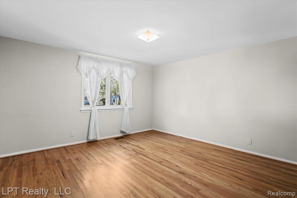 6378 Emerald Lake Drive, Troy, MI 48085 — Photo 15