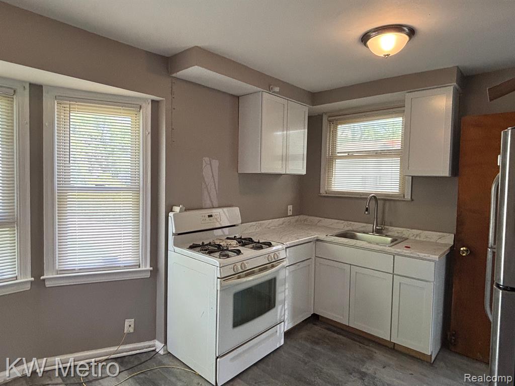 7706 VAUGHAN Street, Detroit, MI 48228 — Photo 3