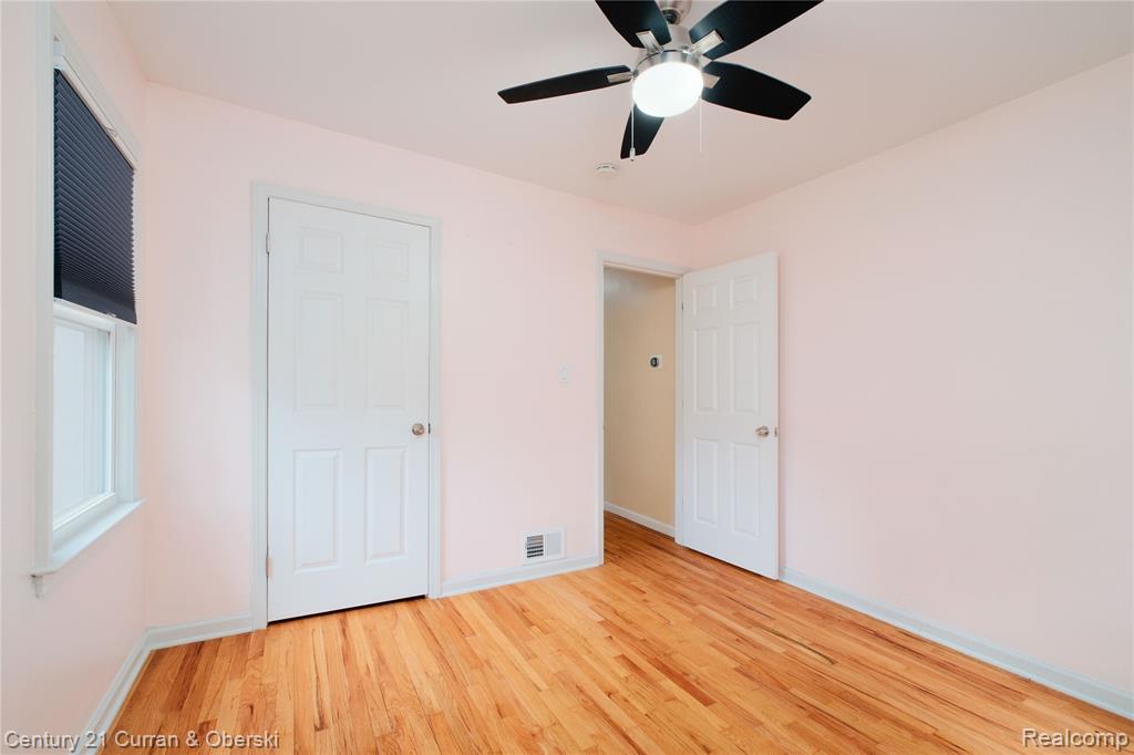 13631 Labelle Street, Oak Park, MI 48237 — Photo 17