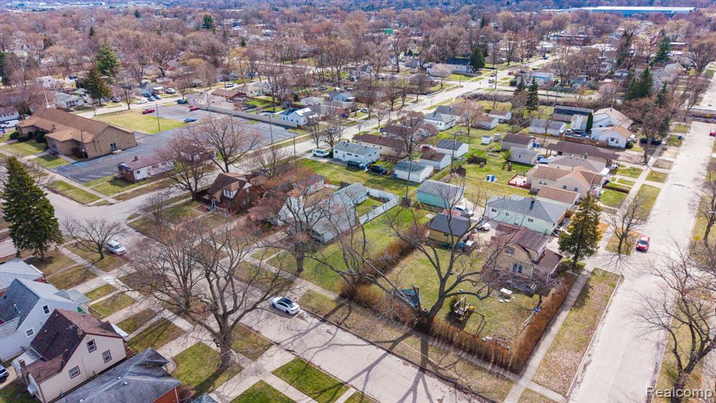 20751 Powers Avenue, Dearborn Heights, MI 48125 — Photo 9