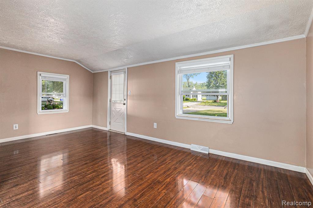 17325 Doris, Fraser, MI 48026 — Photo 11