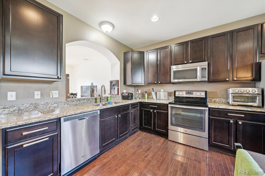 44593 ELLERY Lane, 441, Novi, MI 48377 — Photo 3