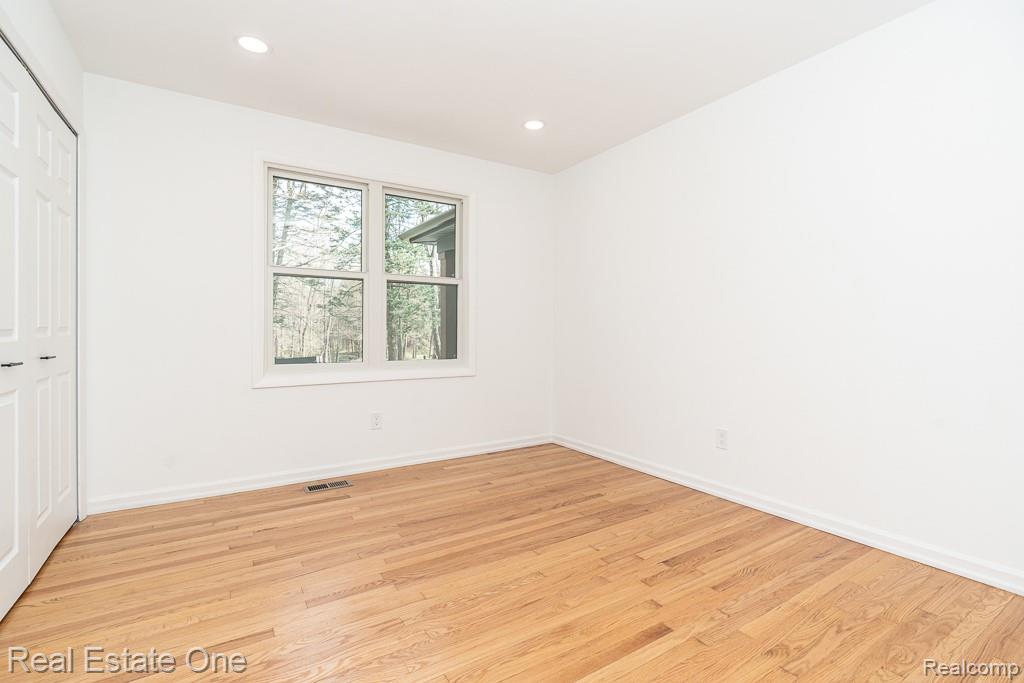 3210 Lake George Road, Oakland, MI — Photo 16