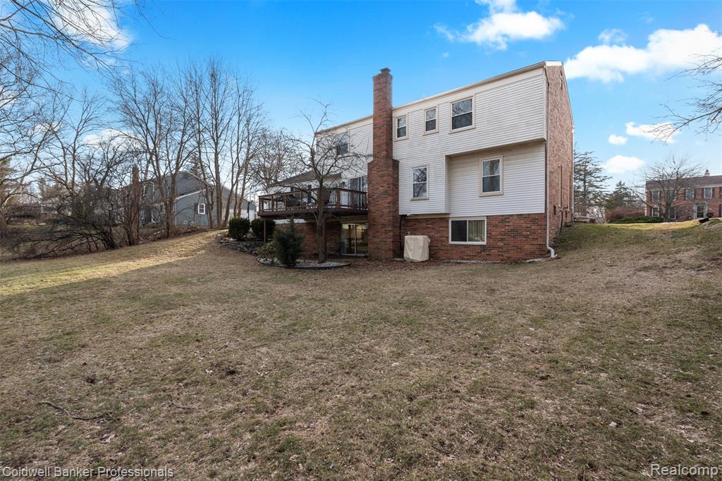 4347 Apple Valley Lane, West Bloomfield, MI 48323 — Photo 44