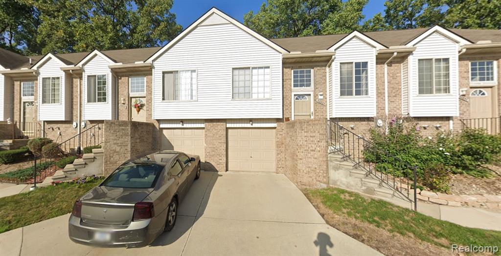 30823 Lee Frank Lane, Madison Heights, MI 48071