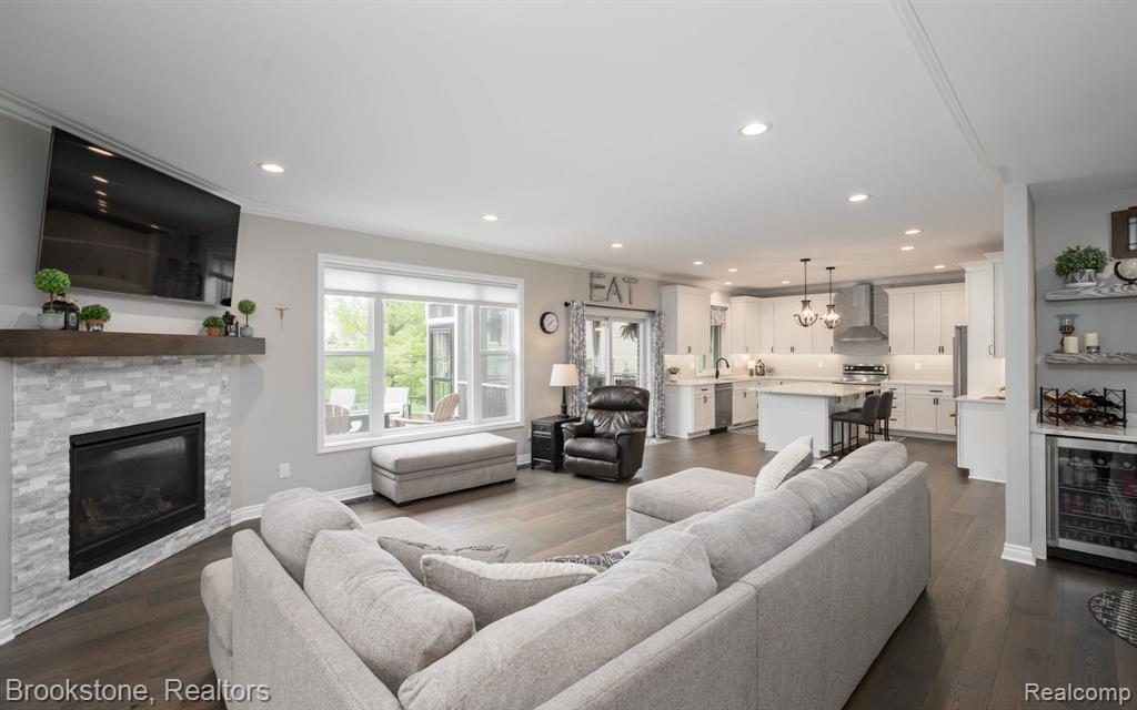 1728 John Paul Court, Oxford, MI 48371 — Photo 11