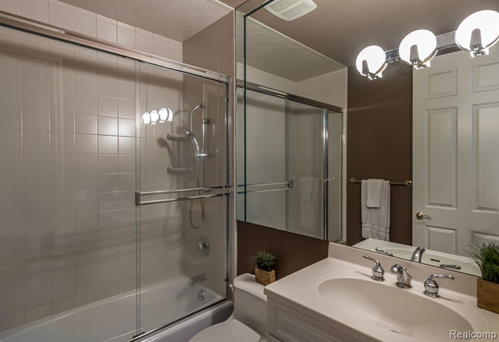 4524 STONELEIGH Road, Bloomfield Hills, MI 48302 — Photo 42