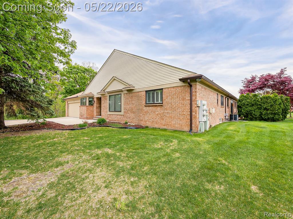 38663 Cypress Meadow Drive, Clinton Twp, MI 48036 — Photo 31
