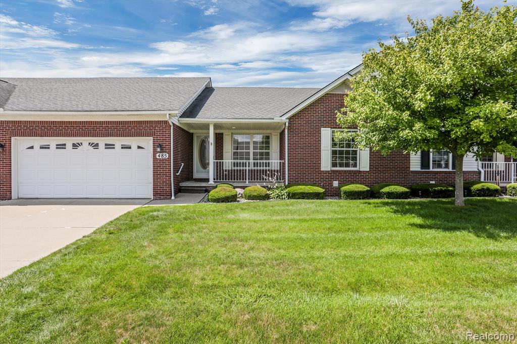 485 NEWCASTLE Lane, Romeo, MI 48065 — Photo 2