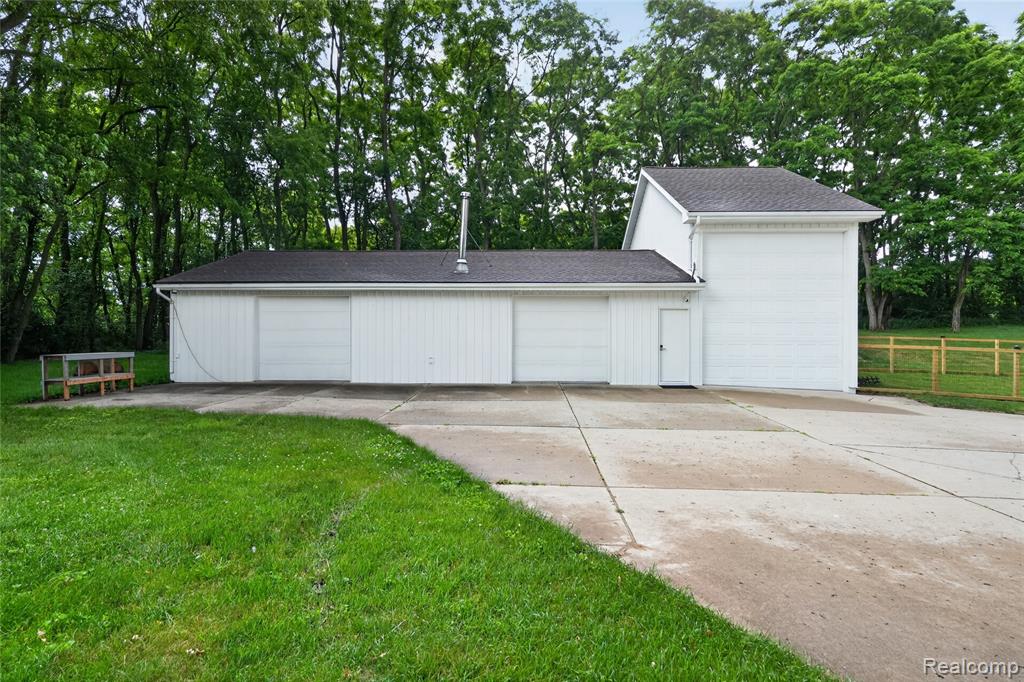 8655 Joey Drive, Pinckney, MI 48169 — Photo 6