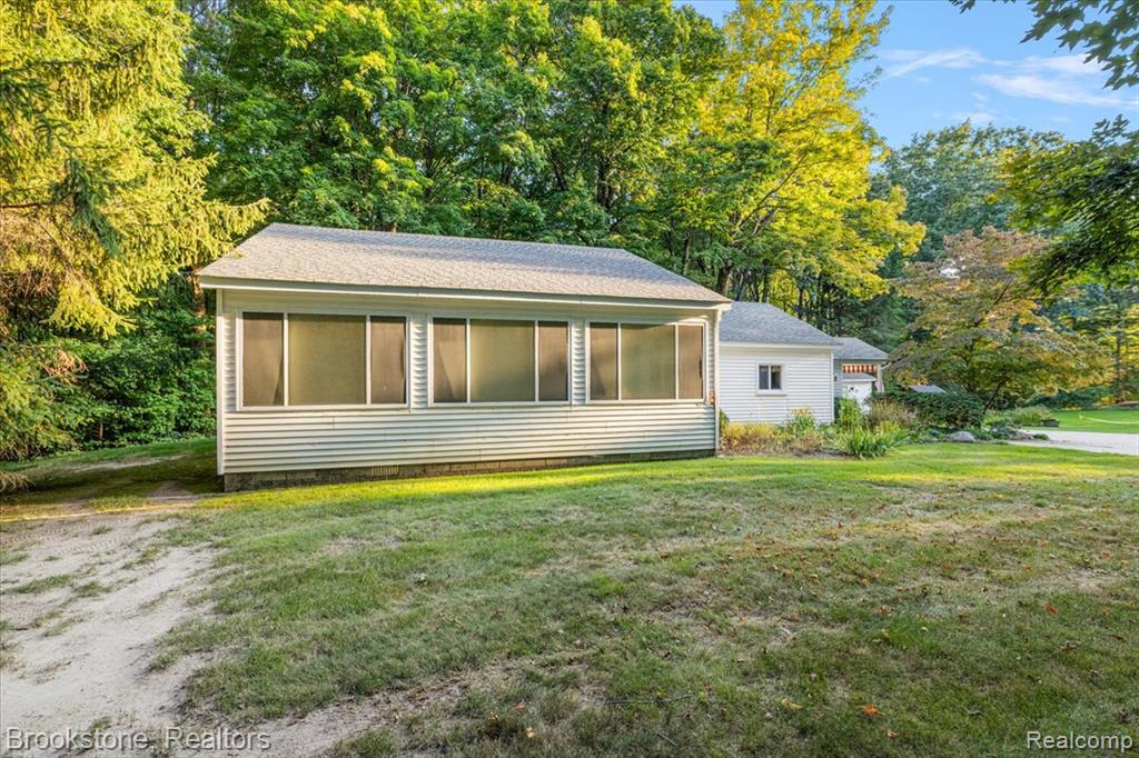 728 E Romeo Road, Oakland, MI — Photo 8
