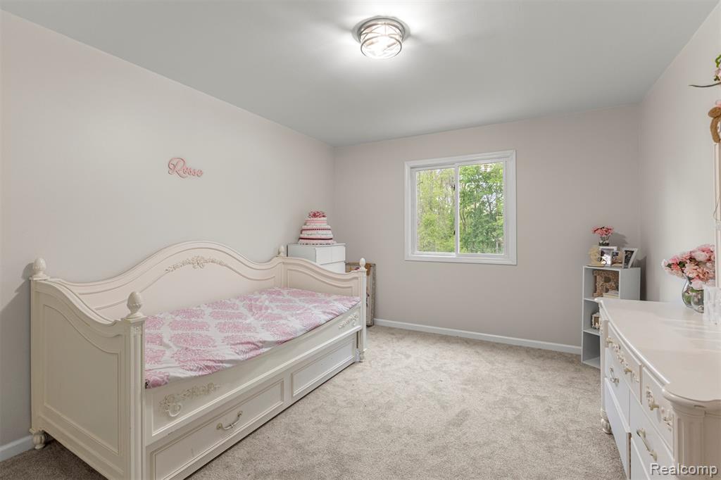 7978 Hoffman Drive, Waterford, MI 48327 — Photo 26