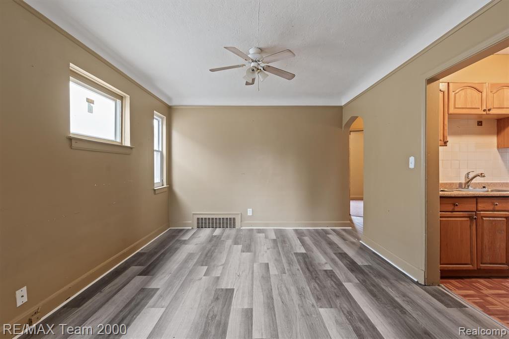 7444 Kendal Street, Dearborn, MI 48126 — Photo 20
