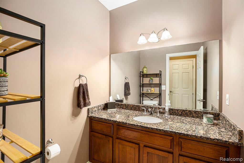 5975 Windemere Lane, Shelby Twp, MI 48316 — Photo 13
