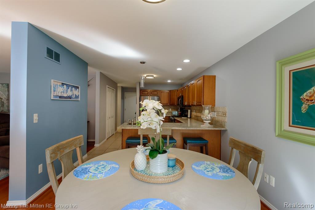 17449 Ava Court, New Boston, MI 48164 — Photo 8
