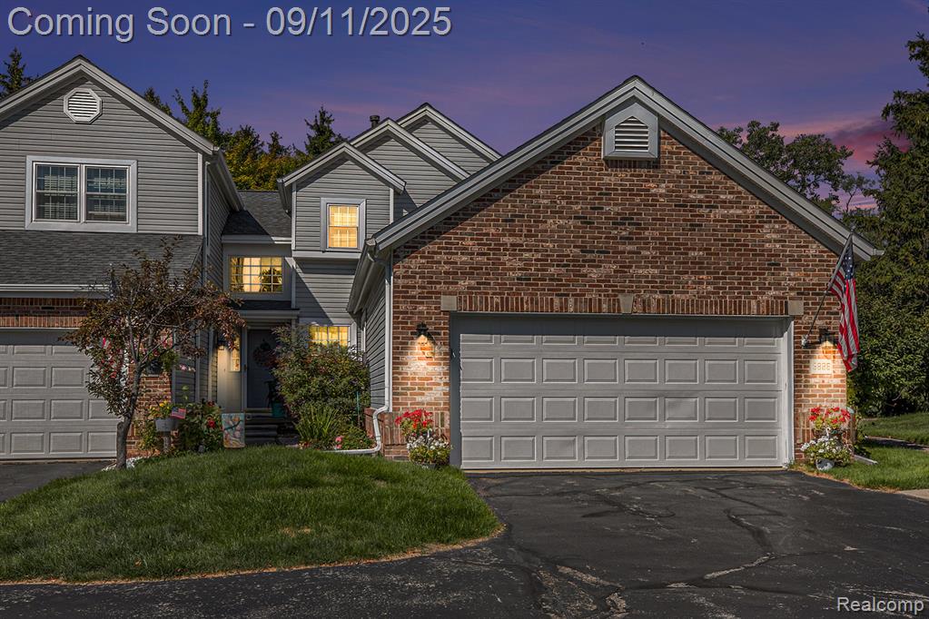 5886 Creekside Drive, Troy, MI 48085 — Photo 2