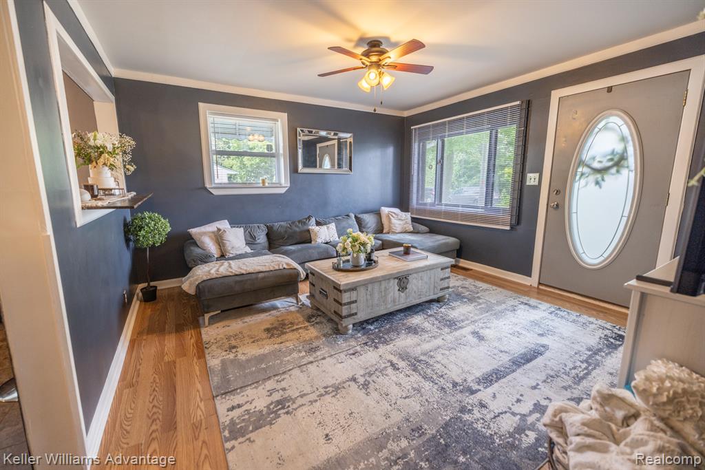 5981 N Dowling Street, Westland, MI — Photo 7