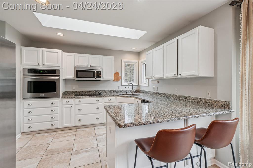 5819 Valley Drive, Clarkston, MI 48348 — Photo 7