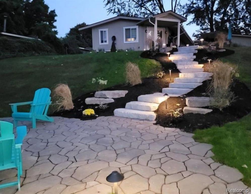 2159 HELMSFORD Drive, Wolverine Lake, MI 48390 — Photo 58
