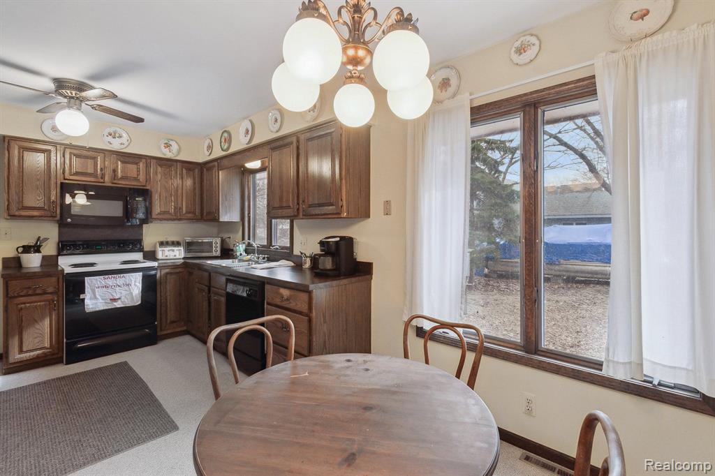 9150 Diane Street, Pigeon Vlg, MI — Photo 9