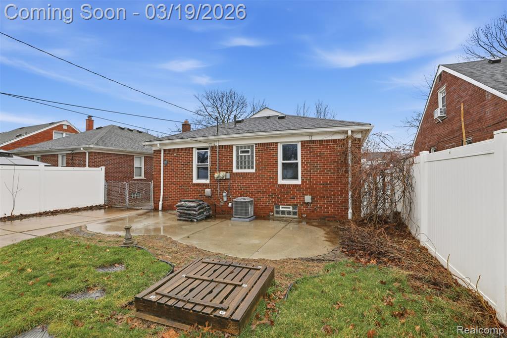 6789 Larme Avenue, Allen Park, MI 48101 — Photo 27