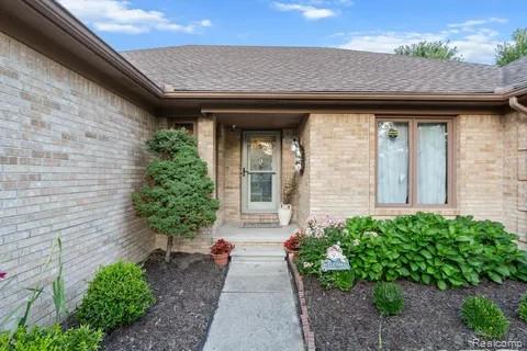 54774 Ashley Lauren Drive, Macomb, MI 48042 — Photo 3