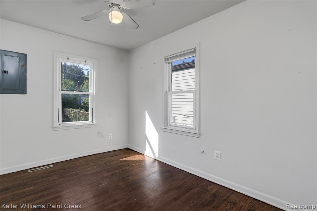 8736 Studebaker Avenue, Warren, MI 48089 — Photo 12