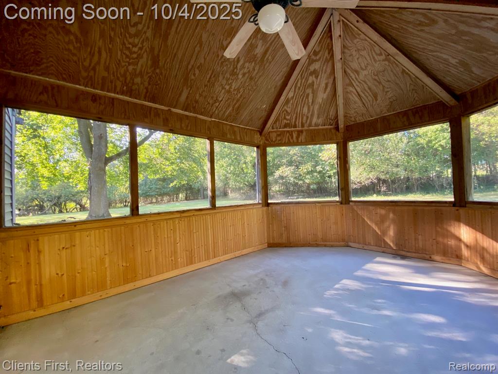 6040 OLD ORCHARD Drive, Bloomfield Hills, MI — Photo 17
