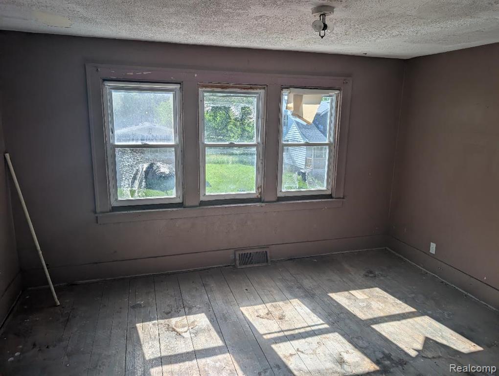 17918 Fleming Street, Hamtramck, MI 48212 — Photo 3