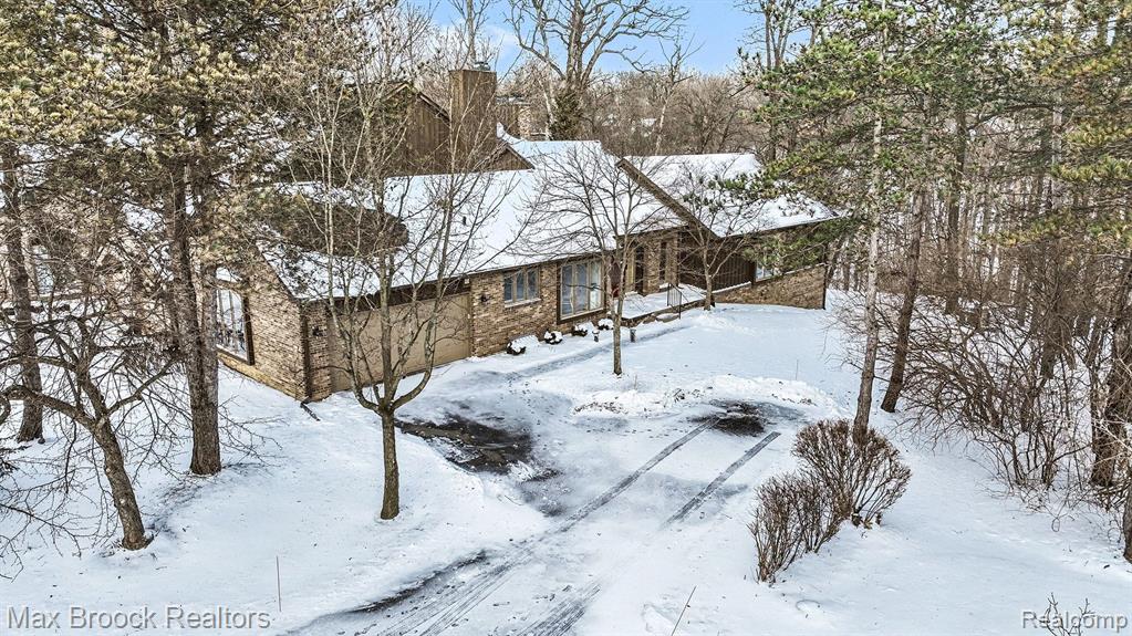 23745 Ravineview Court, Bingham Farms, MI 48025 — Photo 4