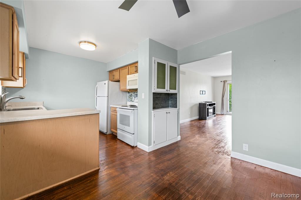 29296 Gloede Drive, Warren, MI 48088 — Photo 4