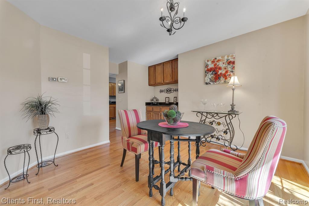 46408 DOUBLETREE Road, Canton, MI 48187 — Photo 12
