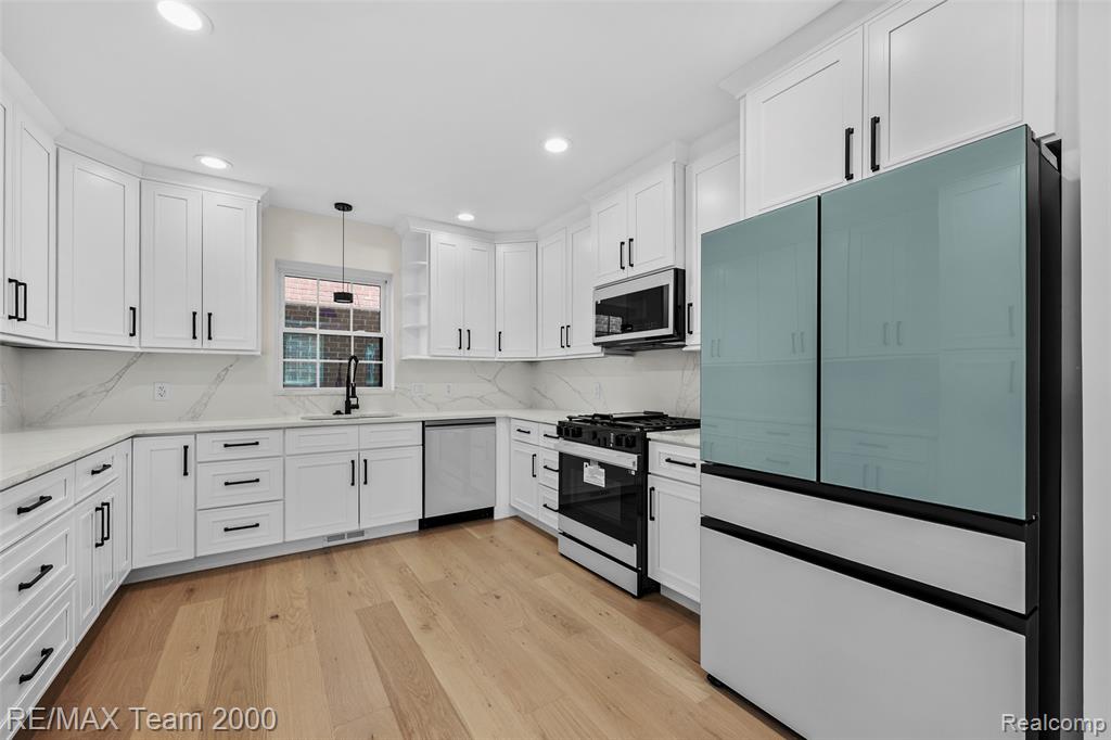 933 N Highland Street, Dearborn, MI 48128 — Photo 25