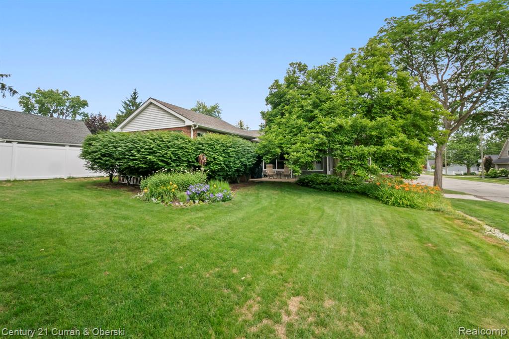 551 N Evergreen Street, Plymouth, MI 48170 — Photo 39
