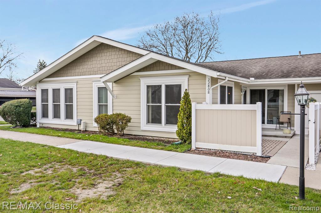 22808 RENFORD Street, Novi, MI — Photo 3