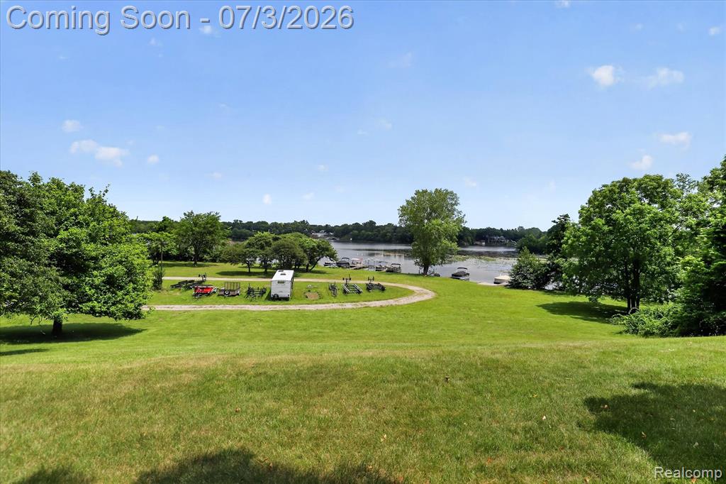 13274 Lake Point Boulevard, Belleville, MI 48111 — Photo 45