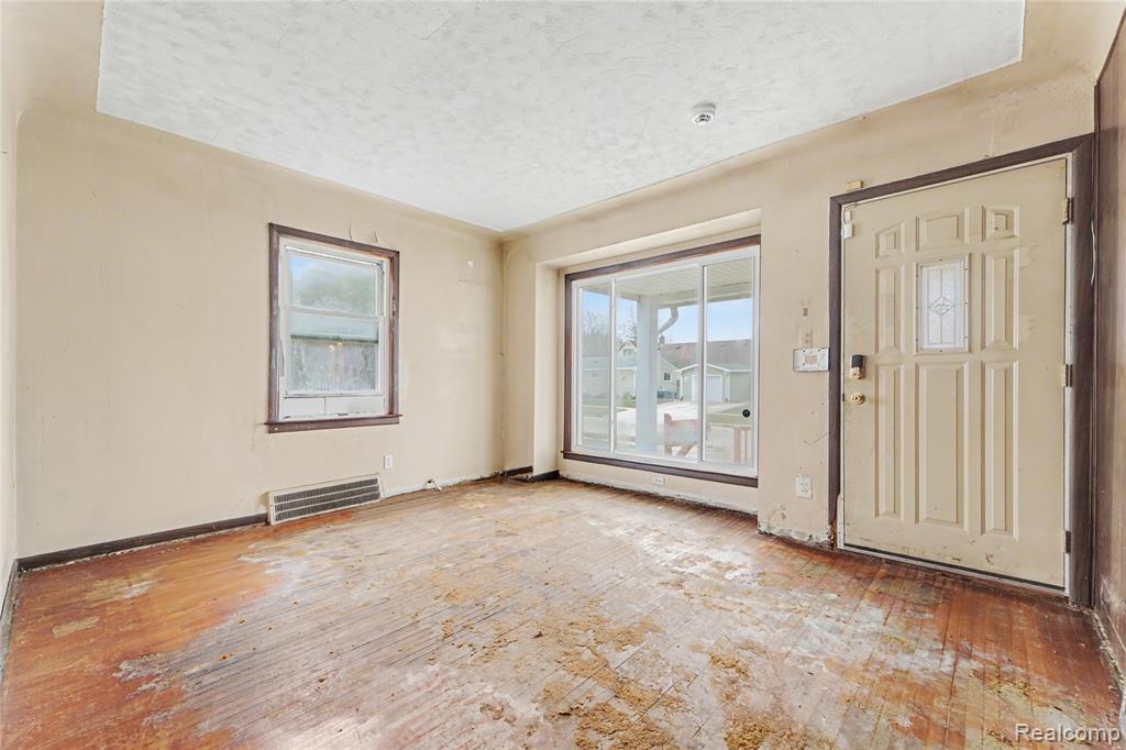 4537 Winifred Street, Wayne, MI 48184 — Photo 3