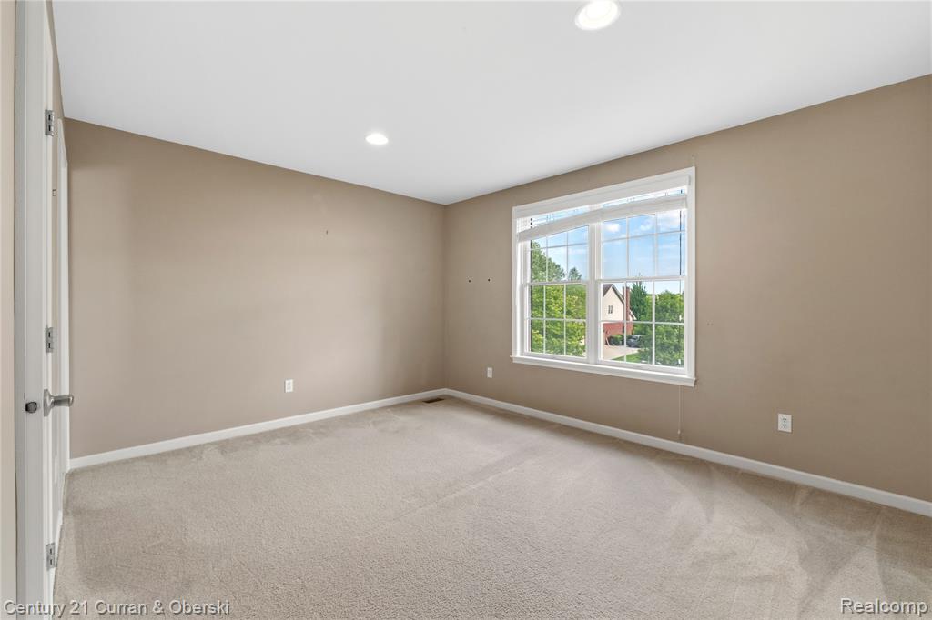 50738 Calvert Isle Drive, Novi, MI — Photo 41