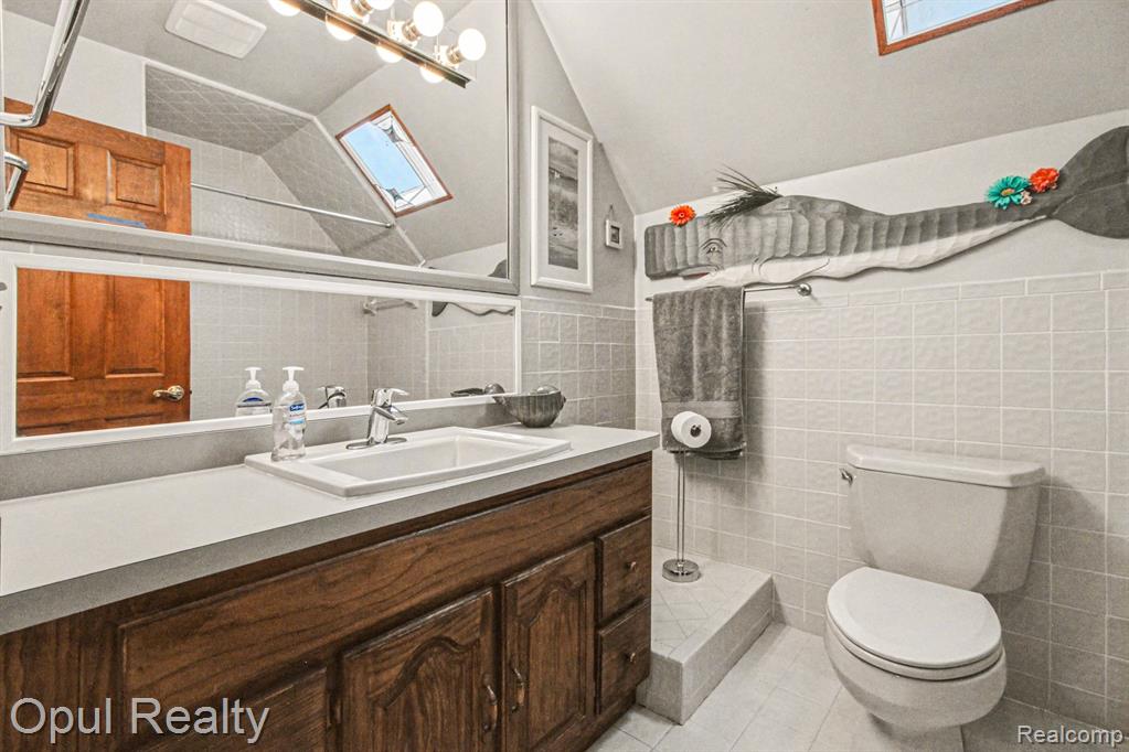 3575 Clark Circle, Commerce Twp, MI 48382 — Photo 27