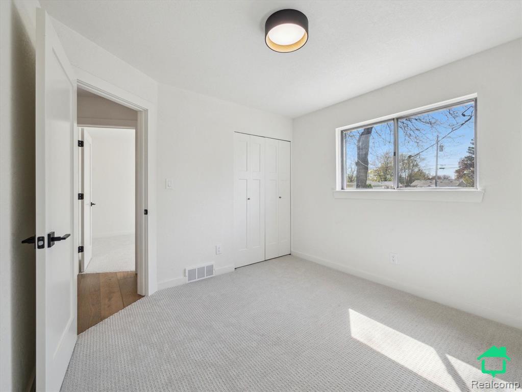 9428 Lincoln Street, Taylor, MI 48180 — Photo 29