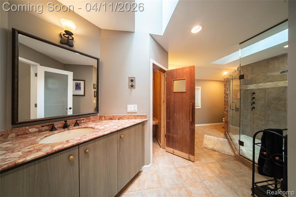 4683 Maura Lane, West Bloomfield, MI 48323 — Photo 27
