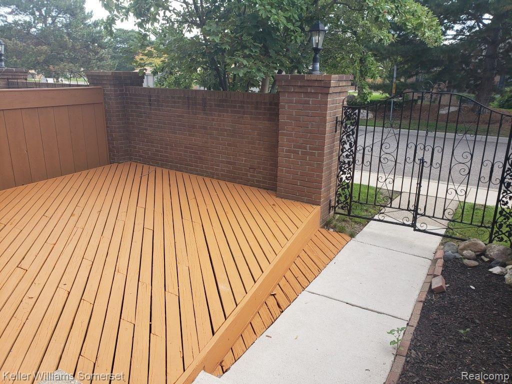 39975 CROSSWINDS, Novi, MI — Photo 8
