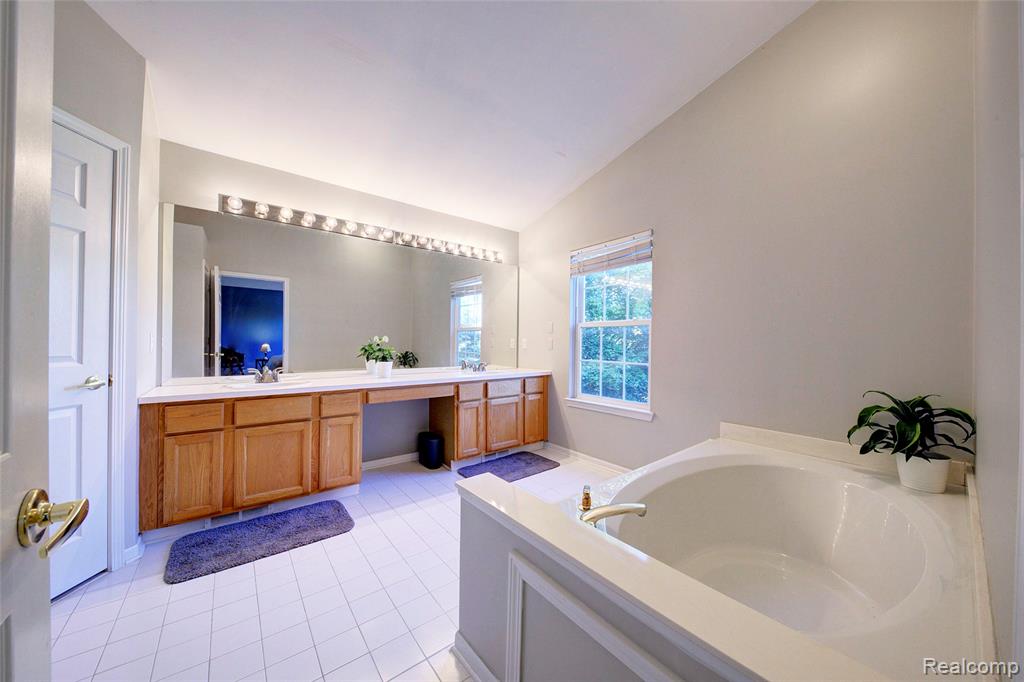 702 Westhills Drive, South Lyon, MI 48178 — Photo 50