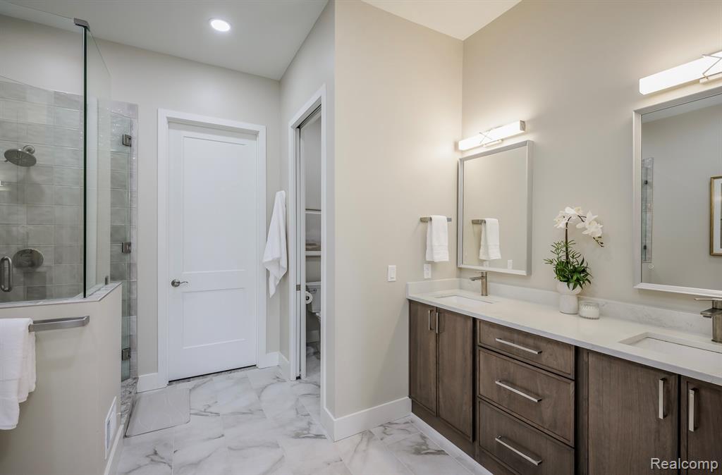 479 Newburne Pointe, Bloomfield Hills, MI 48304 — Photo 12