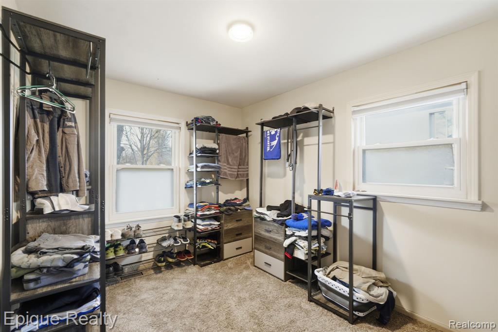 811 Los Arboles Drive, Walled Lake, MI 48390 — Photo 14
