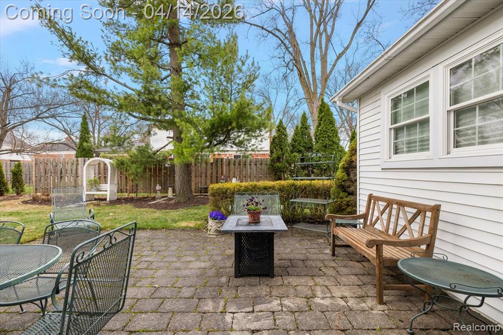 31251 Heath Court, Beverly Hills, MI 48025 — Photo 55