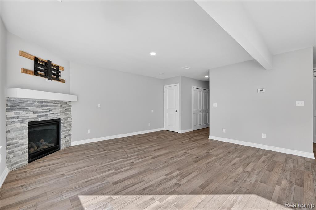 31005 Gregory Street, Grand Blanc, MI 48439 — Photo 9